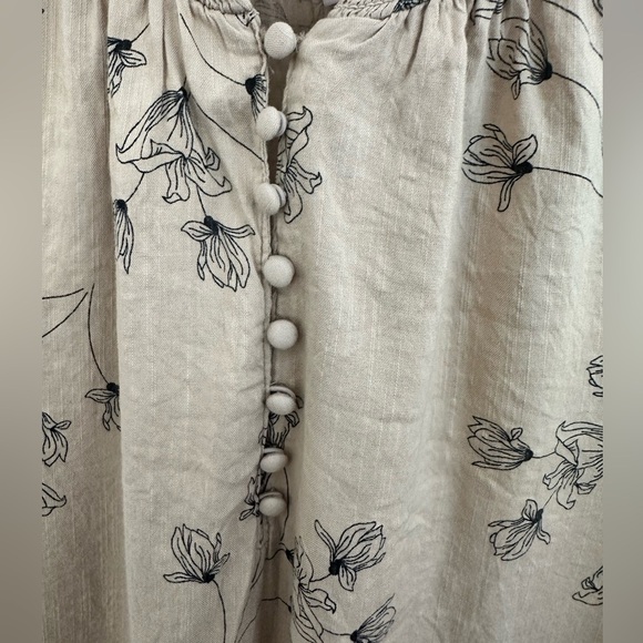 St Johns Bay Floral Peasant-Feel Blouse Size Large Tan/ Black Romantic Feminine - Picture 5 of 8